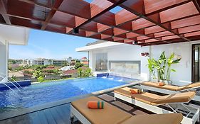 Hotel Harris Seminyak Bali